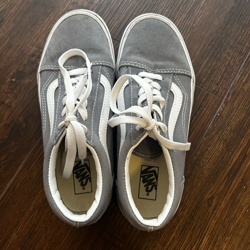Vans - Picture 4 of 6